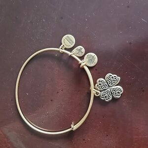 Alex and Ani Four Leaf Clover Charm Rose Gold Bracelet